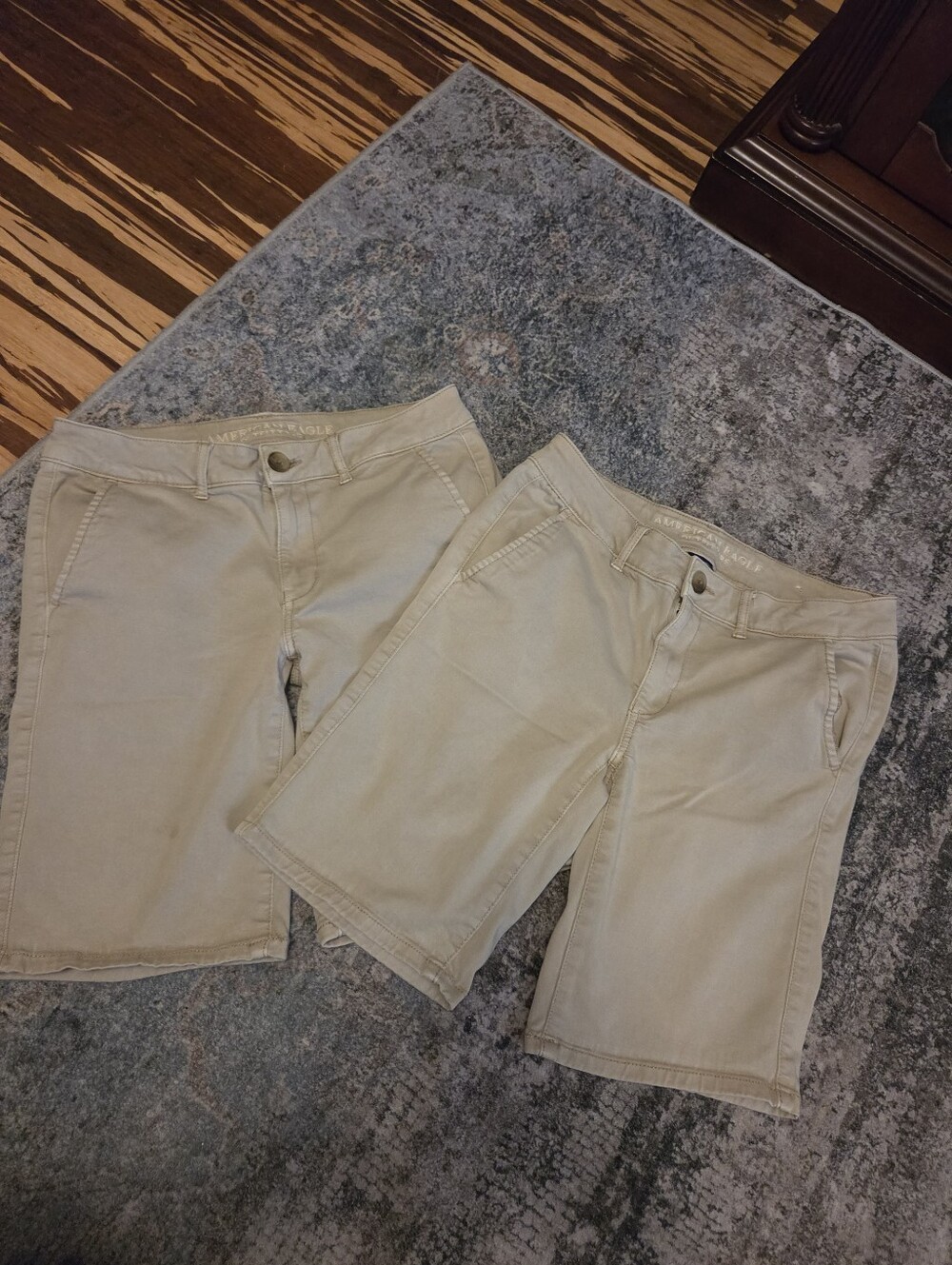 Bundle of 2 pairs of classic American Eagle Outfitters "Super Stretch X" khaki